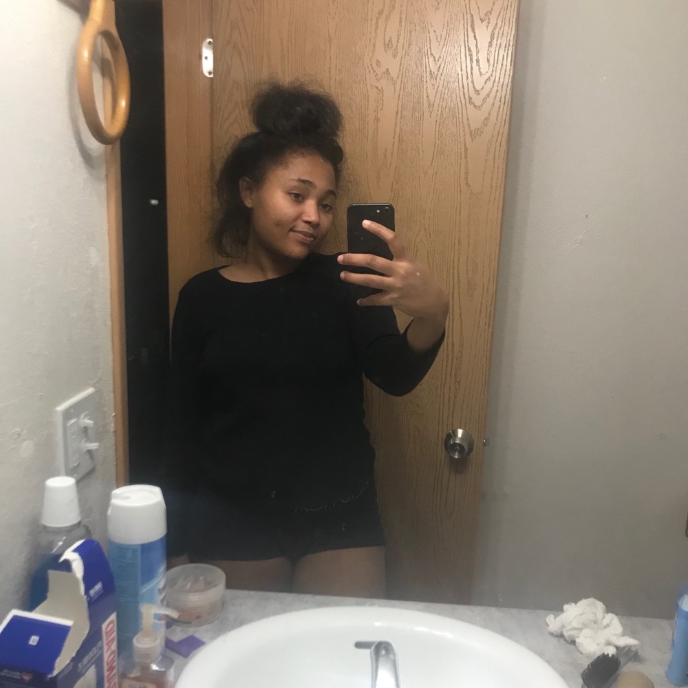 Meet your Posher, Ajinai